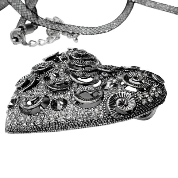 Heart Pendant Necklace, Crystal Studded Heart Pendant Fashion Necklace - Picture 7 of 15